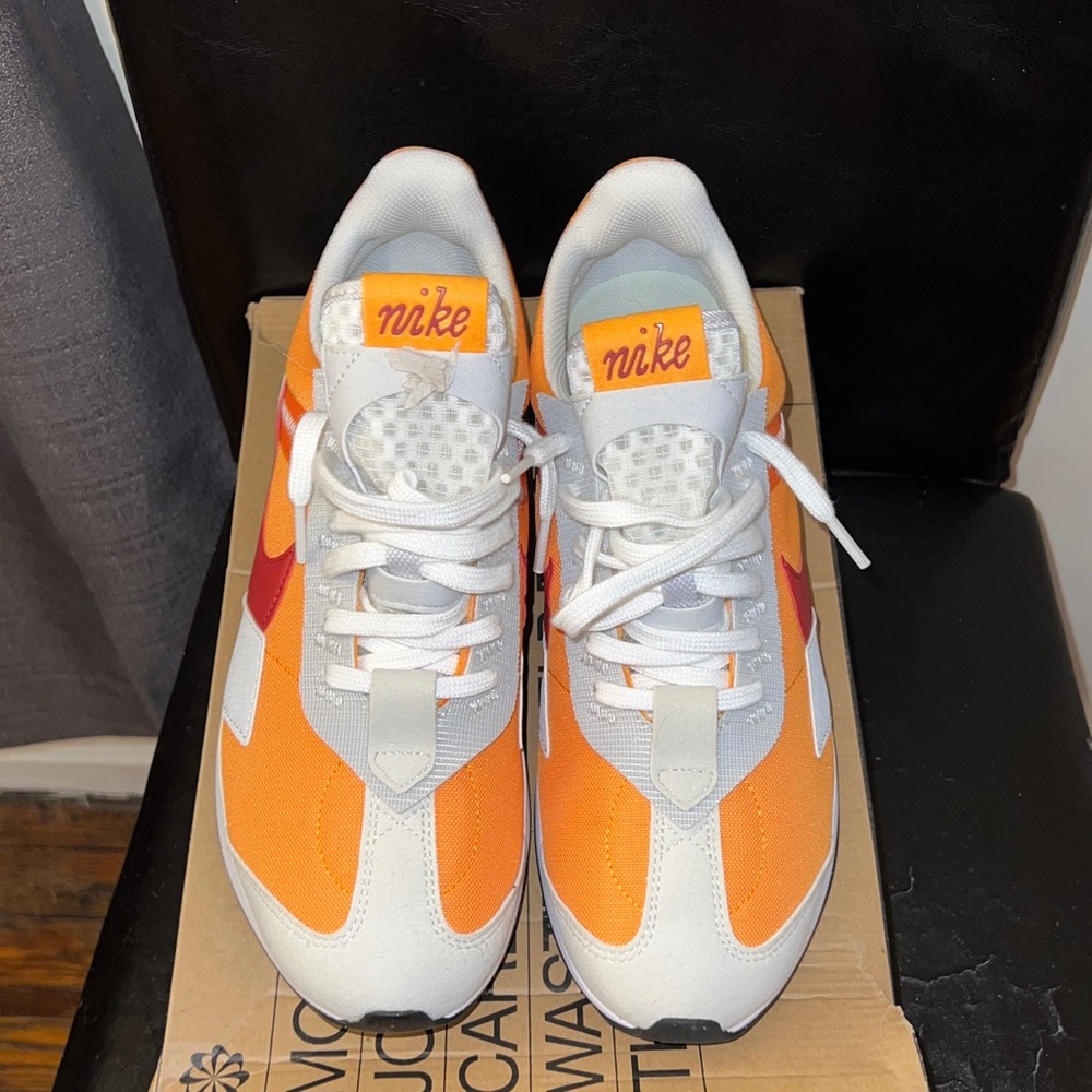 Nike Air Max Pre-Day in red and orange